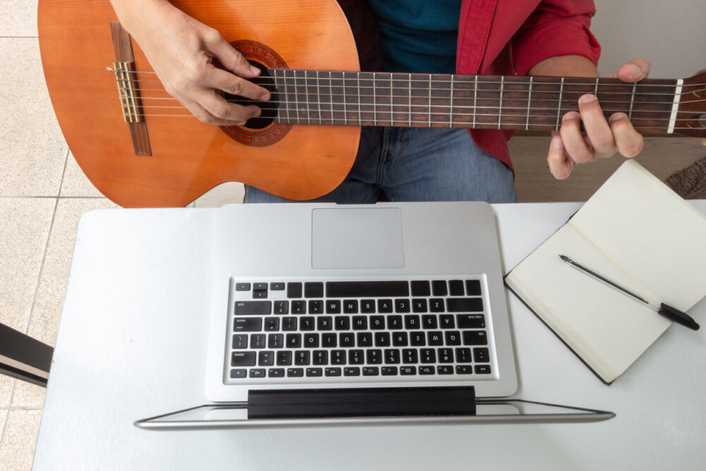 Best Online Guitar Course | Start Playing Today